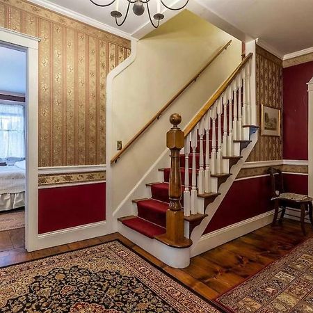 Chester Inn Экстерьер фото