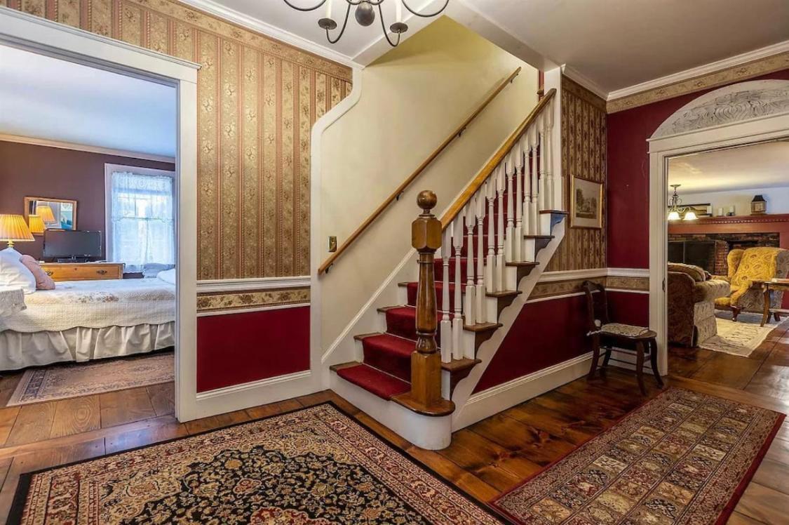Chester Inn Экстерьер фото